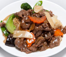 牛肉の黒胡椒炒め